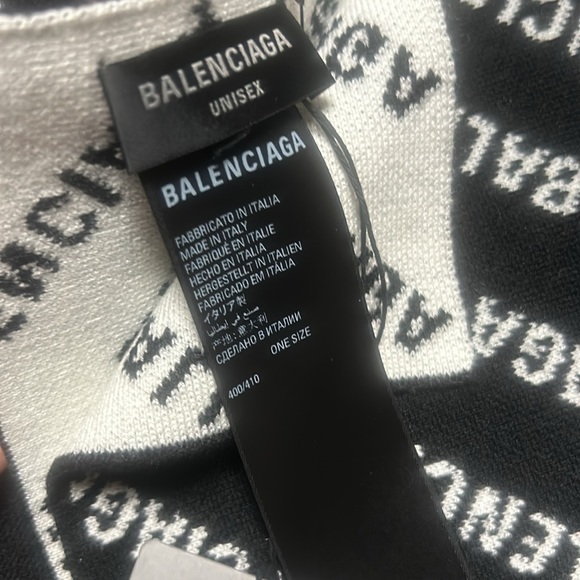 Balenciaga Allover Print Scarf - Picture 8 of 9